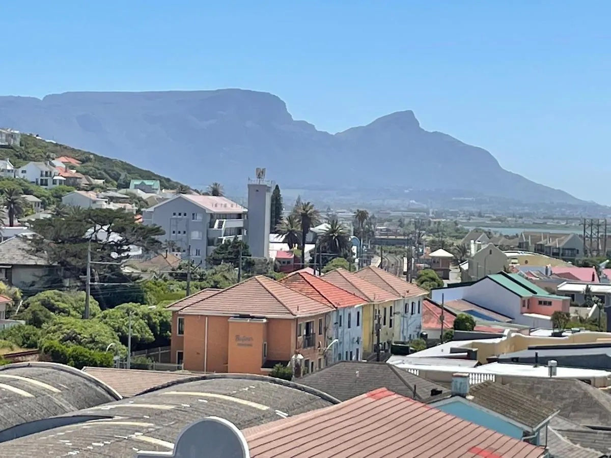 Apartment Muizenberg-Melrose Village Cape Town South Africa